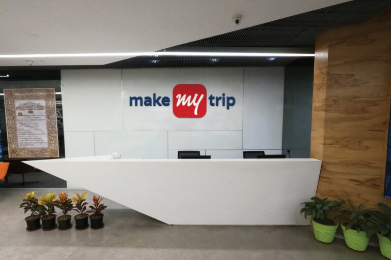 MakeMyTrip-Office-image